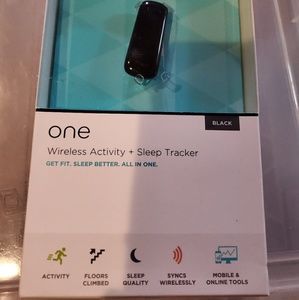 New Genuine Fitbit One Wireless Activity Plus Sle